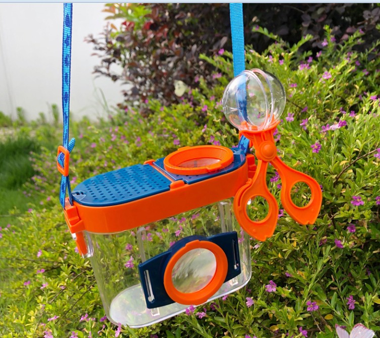 Outdoor Adventure Learning - Children's insect observation box feeding magnifying